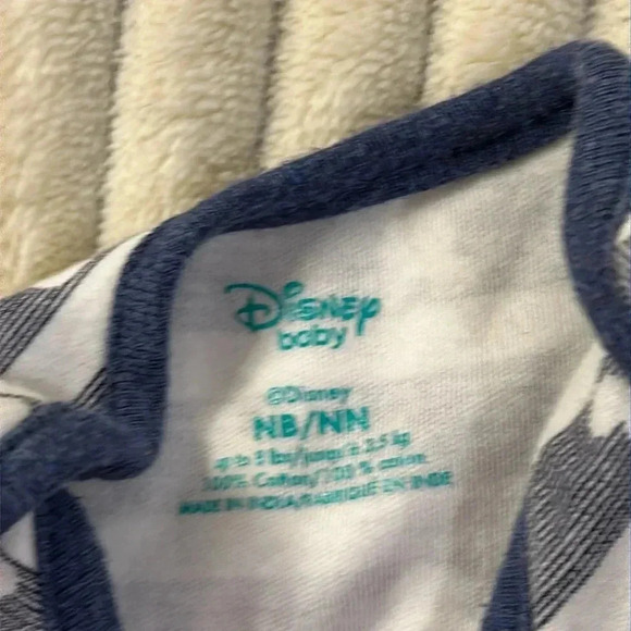 Disney - Mickey Mouse - pair of short sleeve newborn onesie tops - Picture 2 of 4